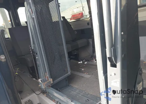 2013 Mercedes-Benz Sprinter 2500 Normal Roof z USA, uszkodzony, nr VIN WDZPE7CC1D5786866